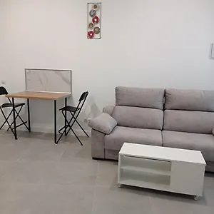 https://apt-apartamento-centro-malaga.hotelsinnerja.org